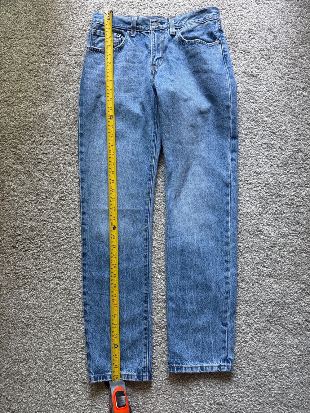 Levi's High-Rise Straight Jeans in Light Blue Premium Middy Straight Size 26 - Picture 9 of 13
